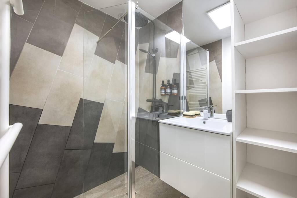 Superbe Appartement, Hypercentre, 4Chambres. 베지에 외부 사진